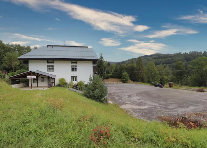 Апартаменты Knezicky Hillside